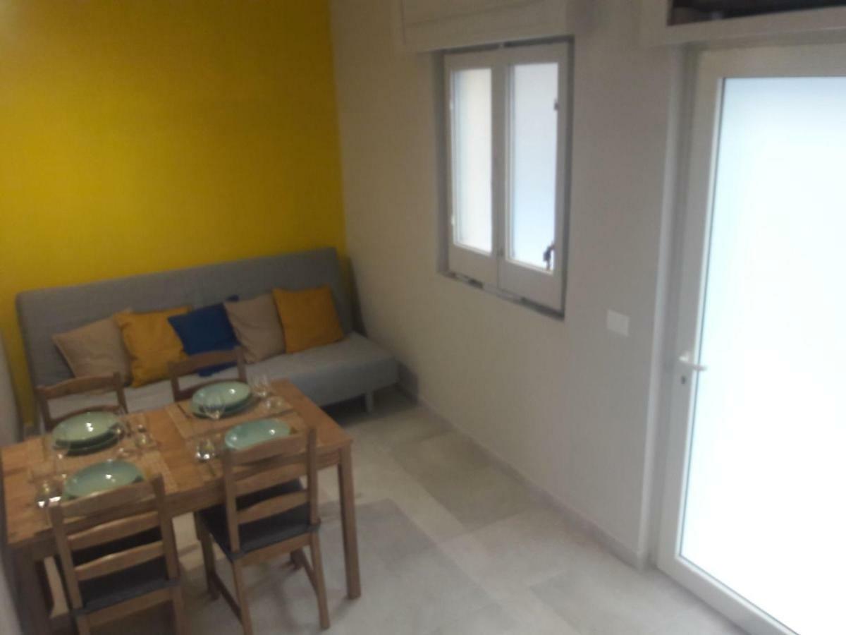 Signorile Street - Apartment Near The Sea Bari Exterior foto
